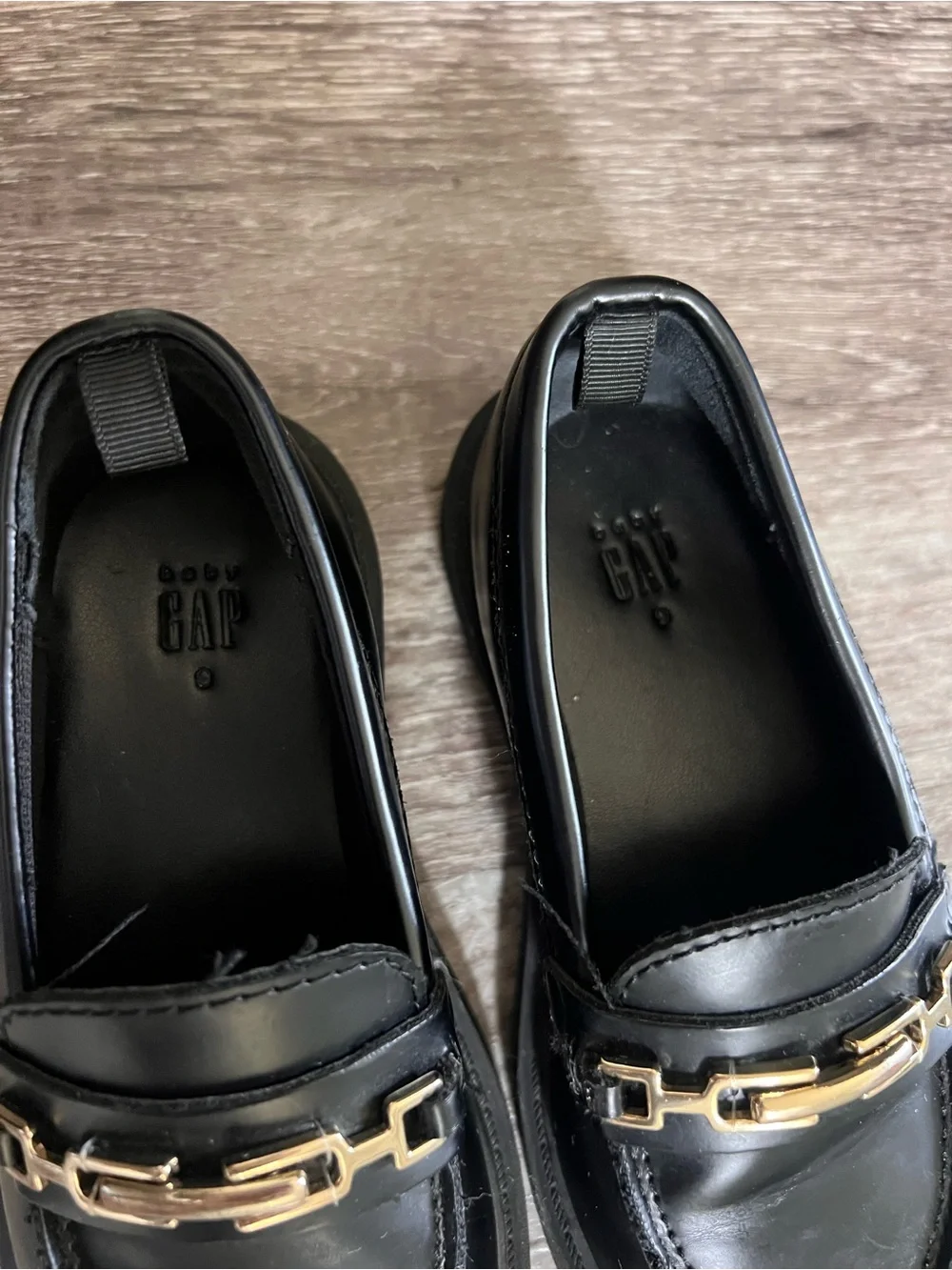 GAP classic black